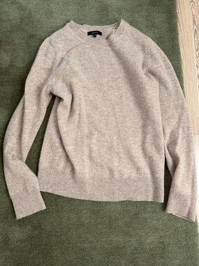 Quince Cashmere Women's Crewneck Sweater in Light Taupe